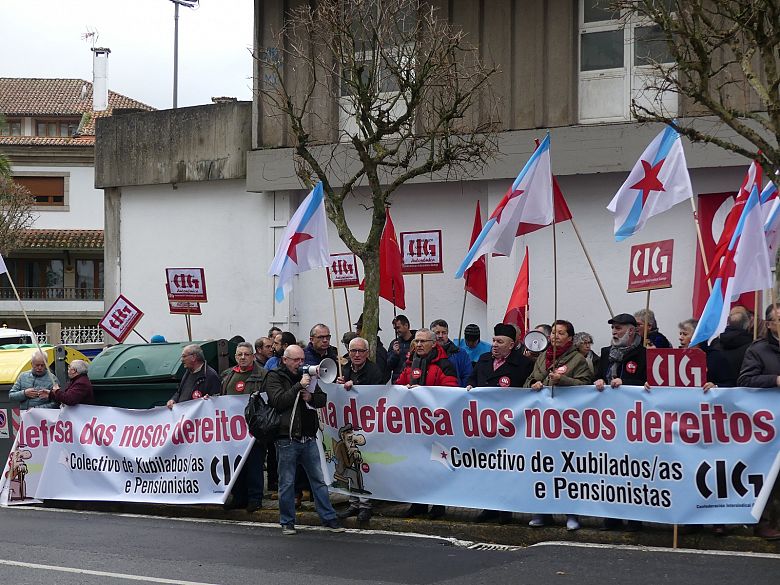 2017-12-19 concentracion Orzamentos 2018 Parlamento 007.jpg